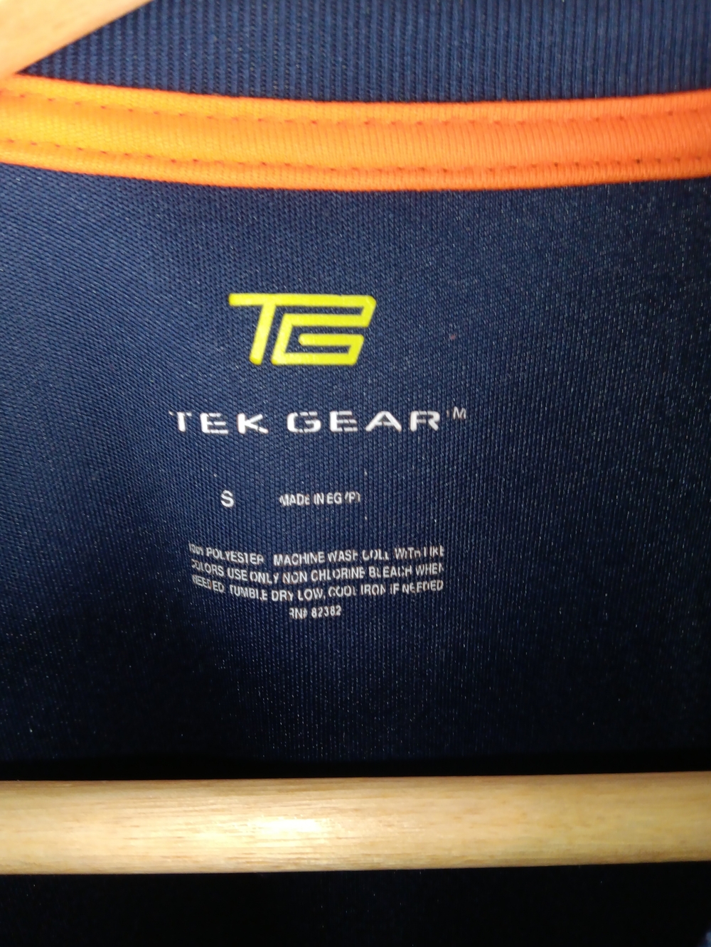 tek gear Navy Performance Tee with Orange Trim - Picture 3 of 3